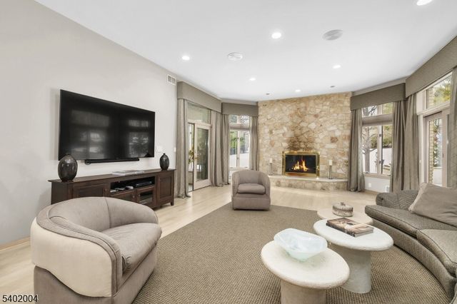 15 Quail Run, Warren Twp., NJ 07059