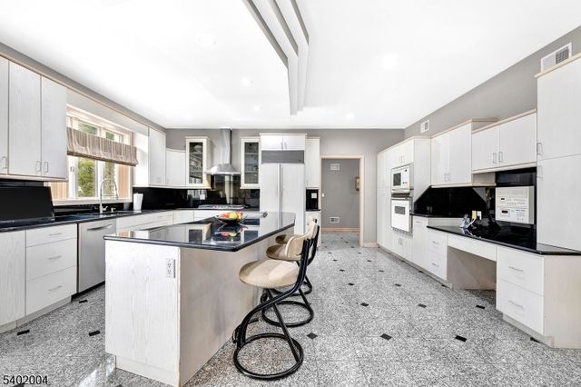 15 Quail Run, Warren Twp., NJ 07059