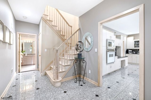 15 Quail Run, Warren Twp., NJ 07059