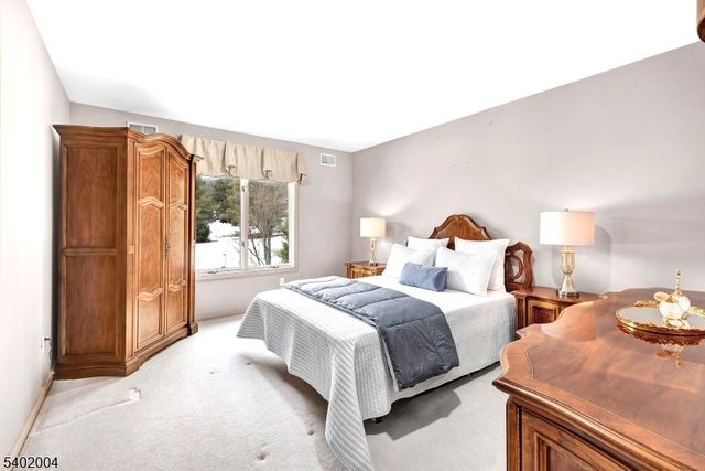 15 Quail Run, Warren Twp., NJ 07059