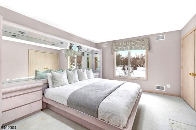 15 Quail Run, Warren Twp., NJ 07059