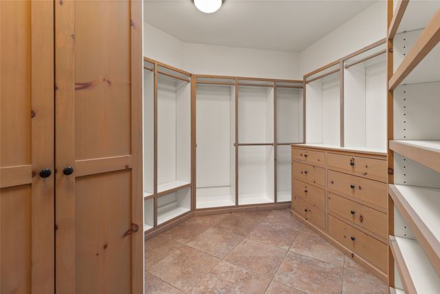 36 Paseo Aragon, Santa Fe, NM 87506