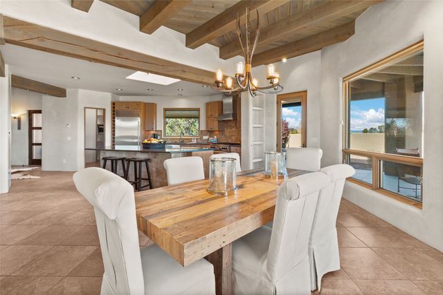 36 Paseo Aragon, Santa Fe, NM 87506