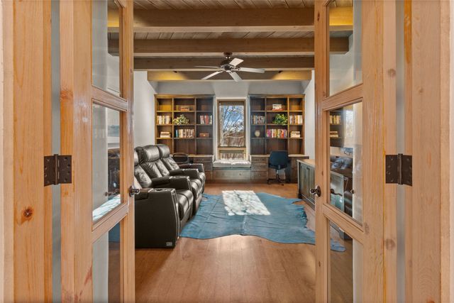 36 Paseo Aragon, Santa Fe, NM 87506