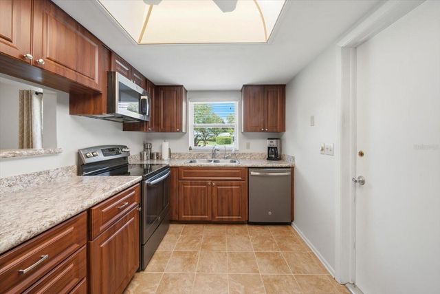 3277 GORSE COURT, Palm Harbor, FL 34684