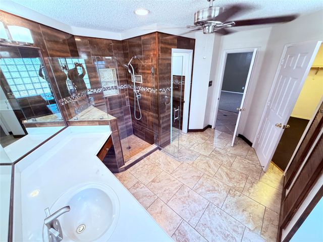 3318 Chapelwood Drive, Sunnyvale, TX 75182