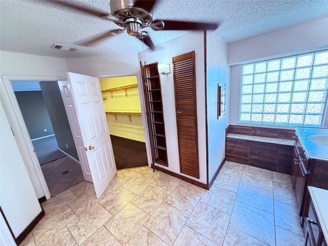 3318 Chapelwood Drive, Sunnyvale, TX 75182