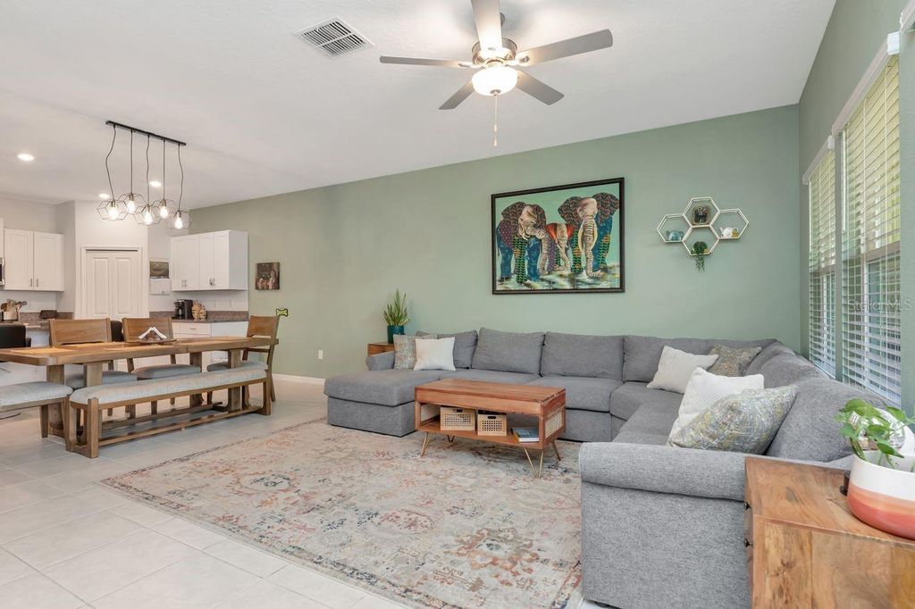 Image 7 of property listing at 4551 TUSCAN LOON DRIVE, Tampa, FL 33619