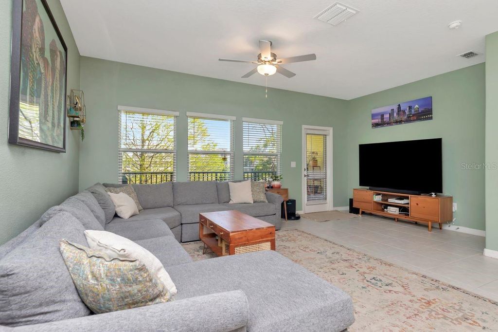 Image 9 of property listing at 4551 TUSCAN LOON DRIVE, Tampa, FL 33619