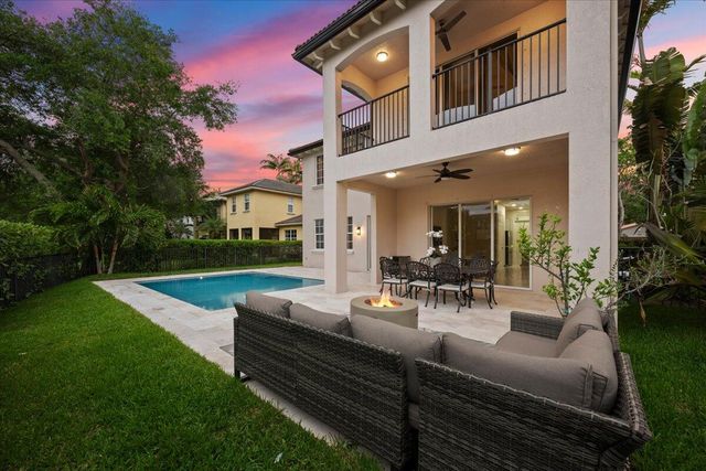 2020 Graden Drive, Palm Beach Gardens, FL 33410