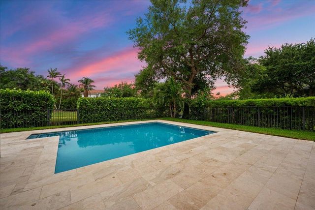 2020 Graden Drive, Palm Beach Gardens, FL 33410