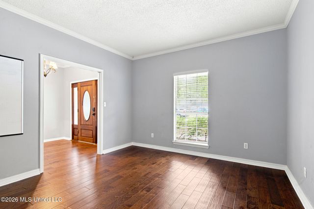 1314 Mill Circle, Ocean Springs, MS 39564