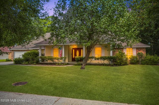 1314 Mill Circle, Ocean Springs, MS 39564