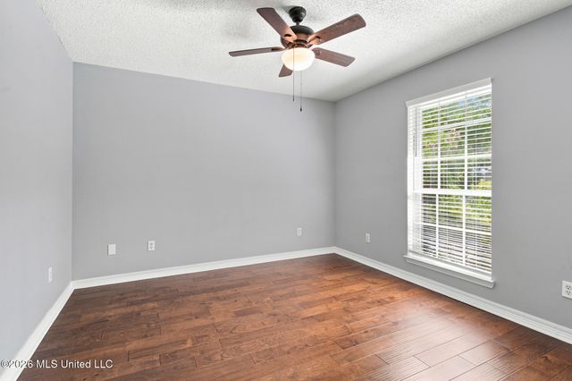 1314 Mill Circle, Ocean Springs, MS 39564