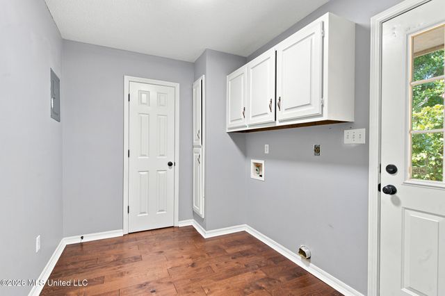 1314 Mill Circle, Ocean Springs, MS 39564
