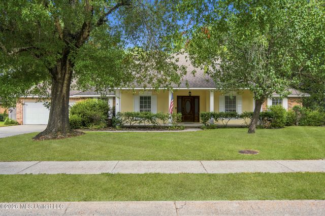 1314 Mill Circle, Ocean Springs, MS 39564