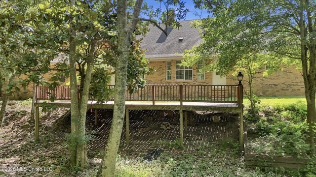 1314 Mill Circle, Ocean Springs, MS 39564