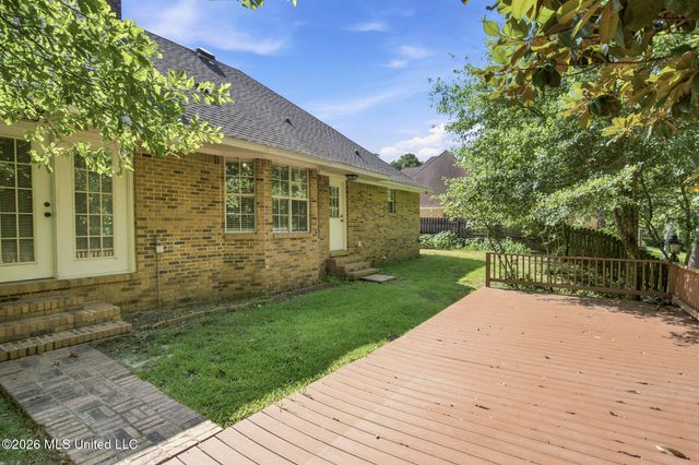 1314 Mill Circle, Ocean Springs, MS 39564