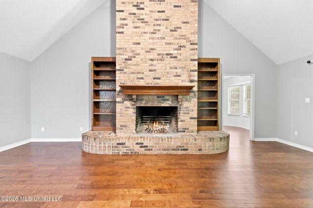 1314 Mill Circle, Ocean Springs, MS 39564