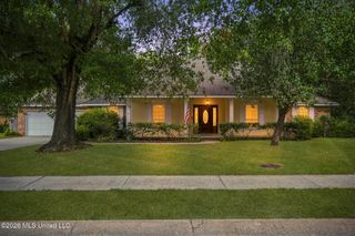 1314 Mill Circle, Ocean Springs, MS 39564