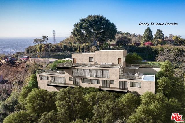 7315 W Pyramid Place, Los Angeles, CA 90046