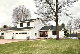 1932 Mark Lane, Eau Claire, WI 54703