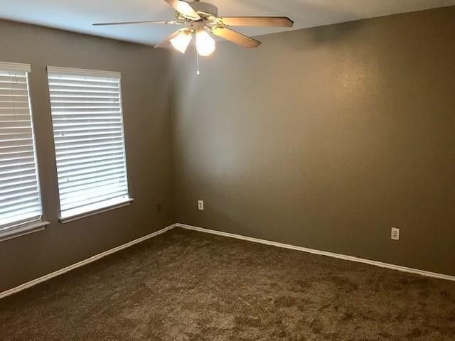 300 Luna Vista DR, Hutto, TX 78634