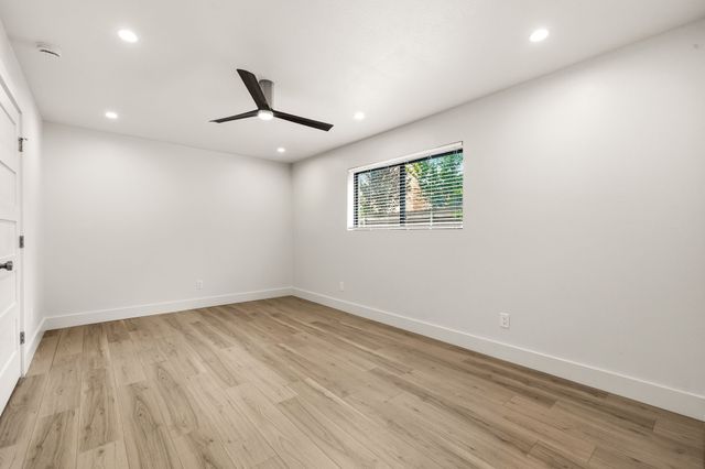 7537 Brentcove Circle, Dallas, TX 75214