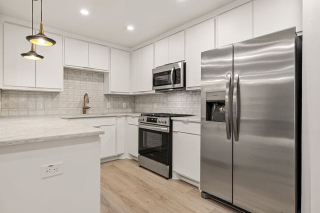 7537 Brentcove Circle, Dallas, TX 75214