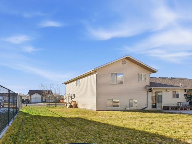 2352 N 375 W, Harrisville, UT 84414