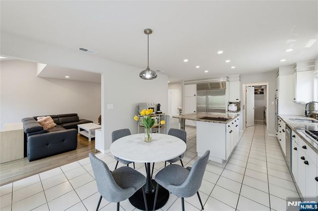 15 Hudson Terrace, Englewood Cliffs, NJ 07632