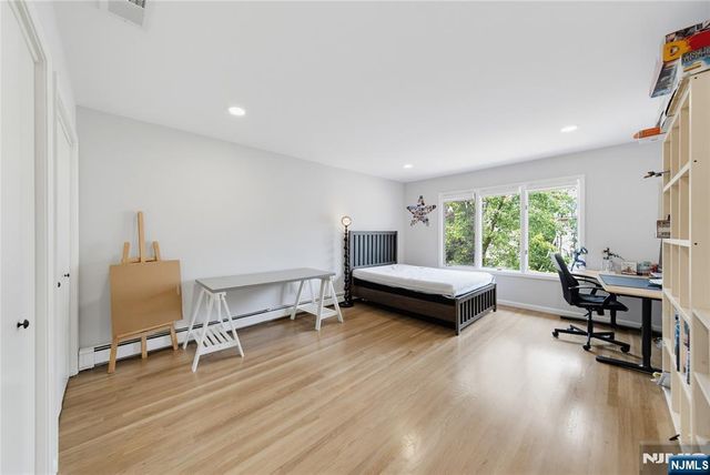 15 Hudson Terrace, Englewood Cliffs, NJ 07632