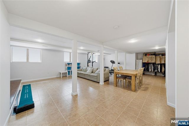 15 Hudson Terrace, Englewood Cliffs, NJ 07632