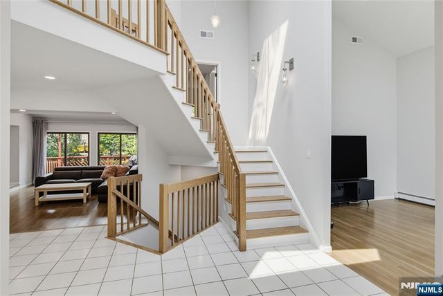 15 Hudson Terrace, Englewood Cliffs, NJ 07632