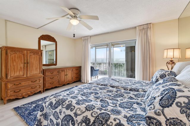 907 Marina Drive Unit 306, North Palm Beach, FL 33408
