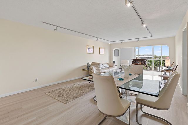 907 Marina Drive Unit 306, North Palm Beach, FL 33408