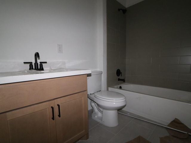 591 Darley Oaks DR, Dripping Springs, TX 78620