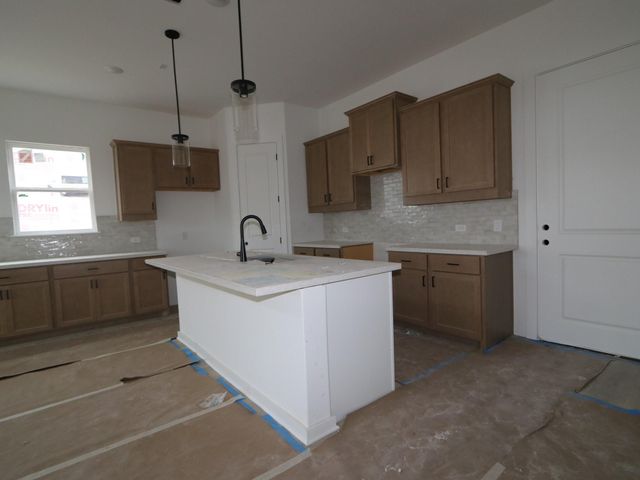 591 Darley Oaks DR, Dripping Springs, TX 78620