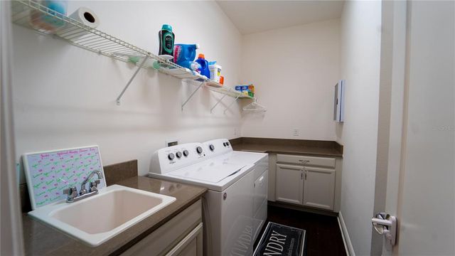 10239 HENBURY STREET, Orlando, FL 32832