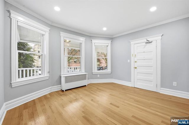 16 Munn Street 1, Montclair, NJ 07042