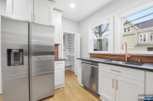 16 Munn Street 1, Montclair, NJ 07042