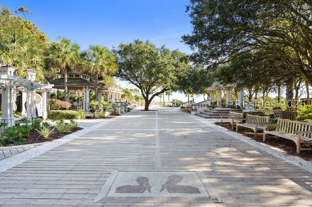 125 Cordillo Pkwy Apt 3, Hilton Head Island, SC 29928