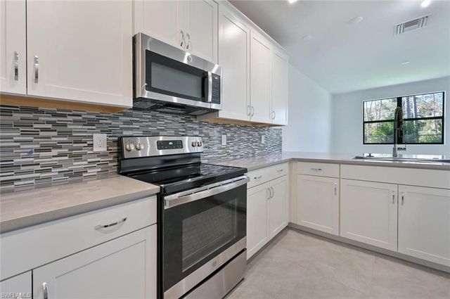 7611 Morgan WAY, Naples, FL 34119