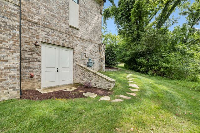 1456 Witherspoon Dr, Brentwood, TN 37027