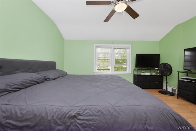 2215 Forest Avenue, Niagara Falls, NY 14301