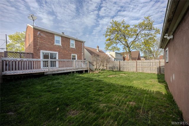 2215 Forest Avenue, Niagara Falls, NY 14301