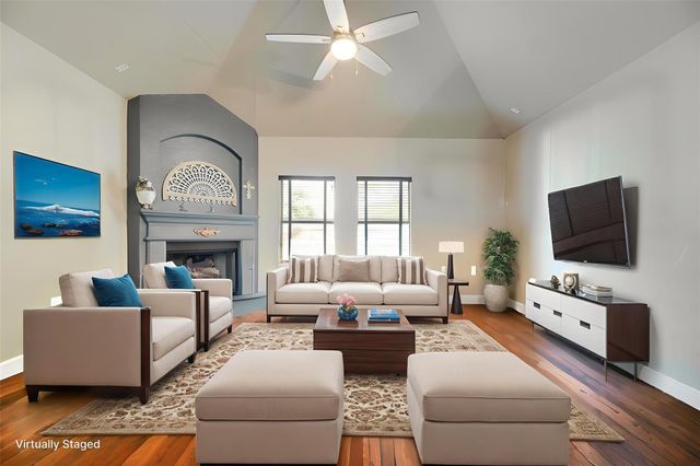 315 Navajo Trail, Lake Kiowa, TX 76240