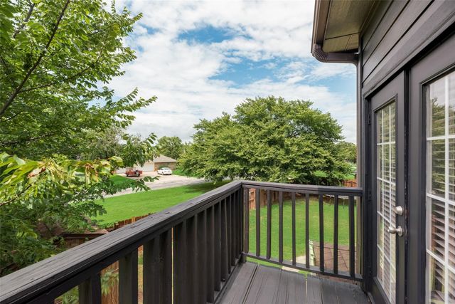 315 Navajo Trail, Lake Kiowa, TX 76240