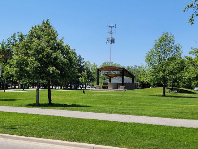 3641 Arden Avenue, Brookfield, IL 60513