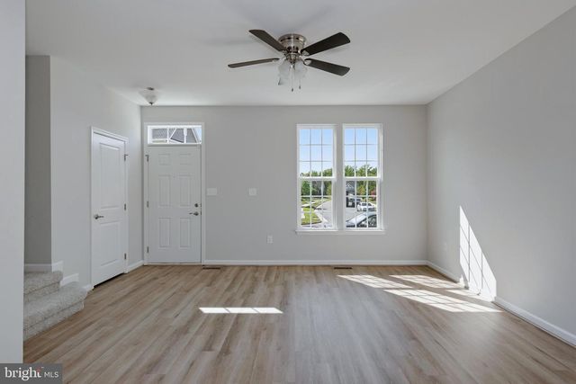 8647 ROSECRANS LN, Spotsylvania, VA 22553